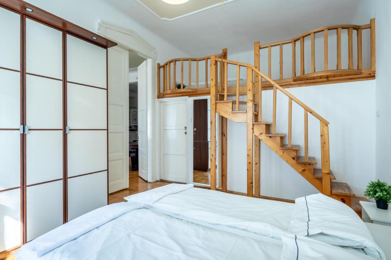 Apartman Huge In The Center Budapest